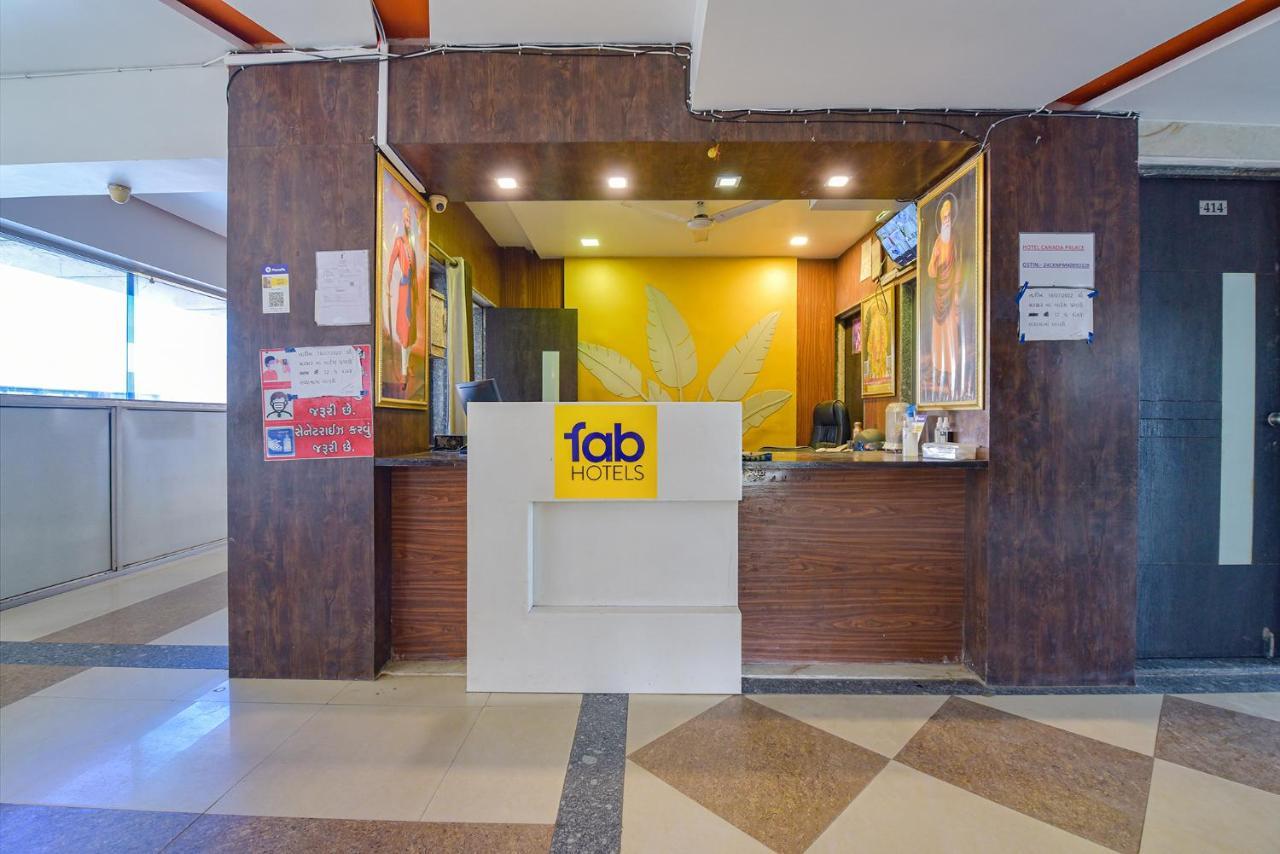 Fabexpress Canada Ahmedabad Buitenkant foto